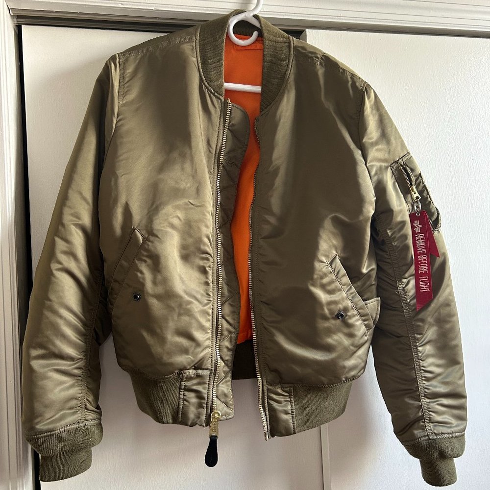 Alpha Industries MA-1 BOMBER JACKET